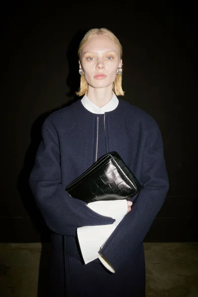 Look 2